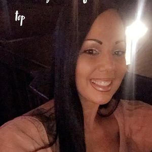 Meet your Posher, Roxanne